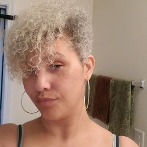 Meet your Posher, Katrina
